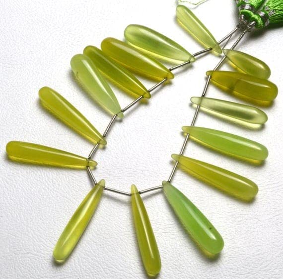 Chalcédoine verte de qualité supérieure grandes briolettes gouttes lisses