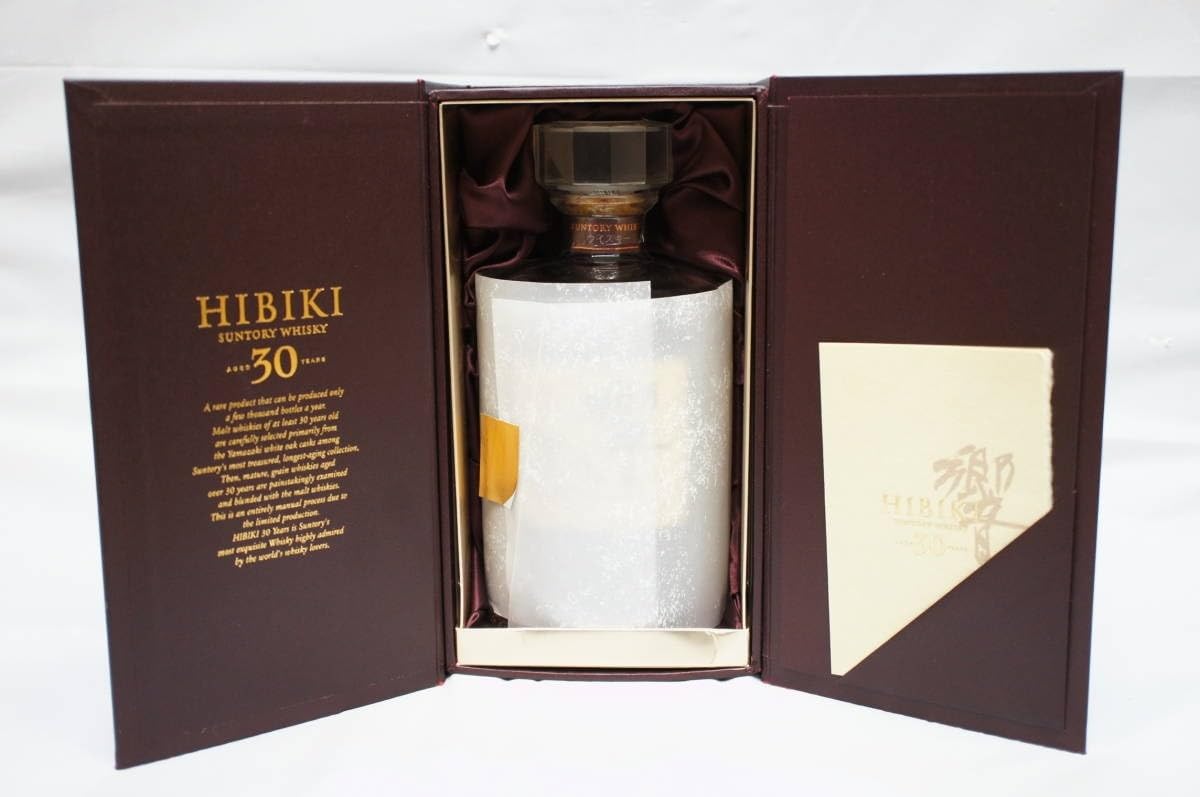 Amazon.co.jp: 響 30年 HIBIKI30 入手困難 700ml サントリー SUNTORY
