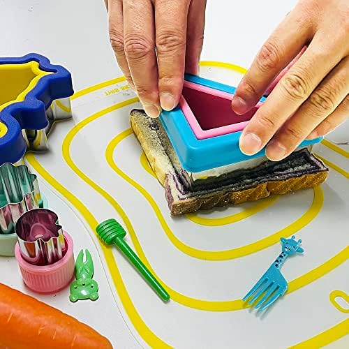 32 Pcs Sandwich Cutters for Children, FineGood Sandwich Maker Cookie Cutters Kids Vegetable Fruit Sandwich Cutter and Sealer Lunch Box Accessories