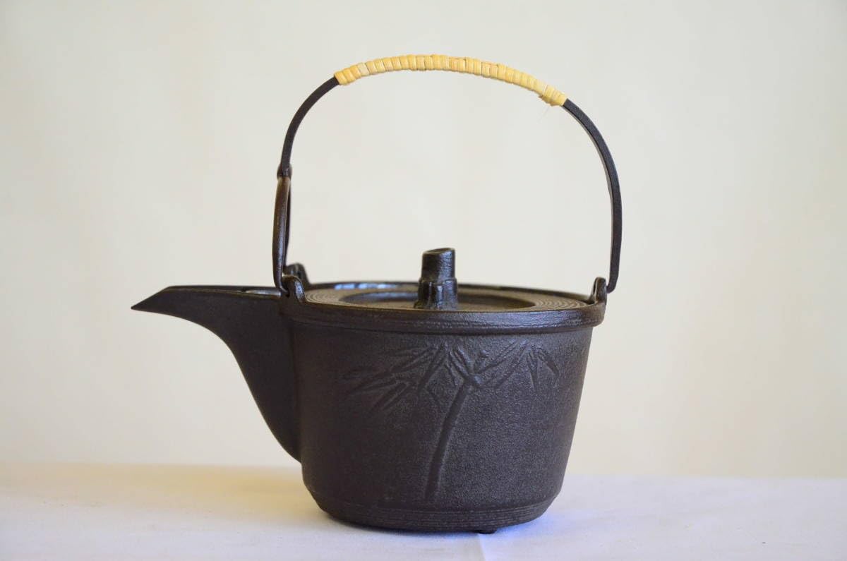 Amazon.co.jp: 人間国宝 高橋敬典 正寿堂 酒器 竹 笹地紋 燗瓶 銚子  