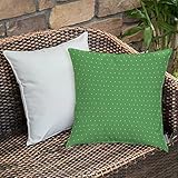 Größe: 45cm x 45cm / 18 x 18 Zoll. Unsere Kissenabdeckungen passen 18 x 18 Zoll Pads oder kleinere Pads. Sie können sie auf Ihr Sofa, Couch oder Bett legen, geeignet für die meisten Szenen.