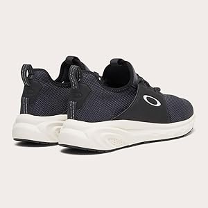 希空 オークリー スニーカー 28cm 希空 オークリー スニーカー 28cm オークリースニーカーを購入