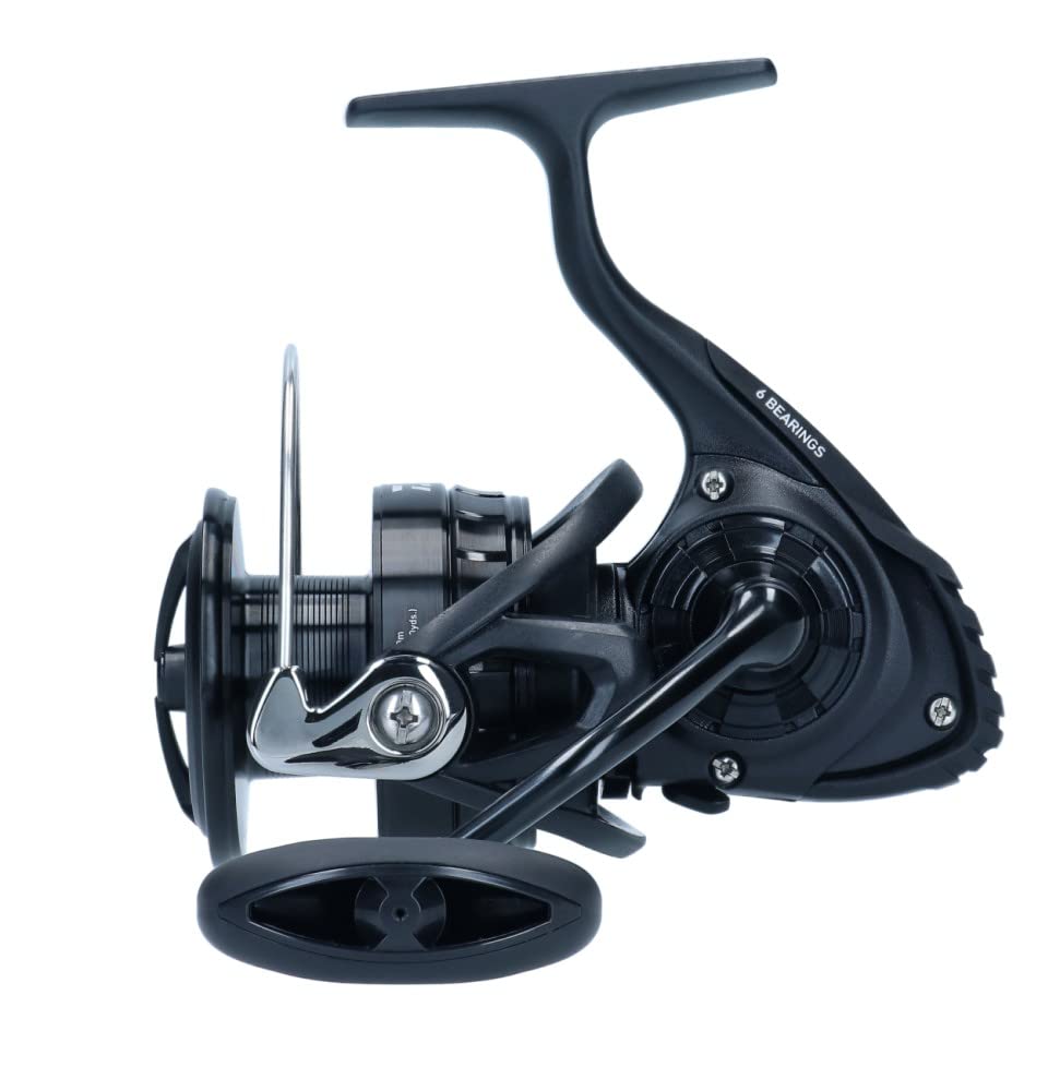 Daiwa BG Black LT 6000D Salt Water Reel Special Model Sea Roll Spinning Fishing Reel : Sports & Outdoors