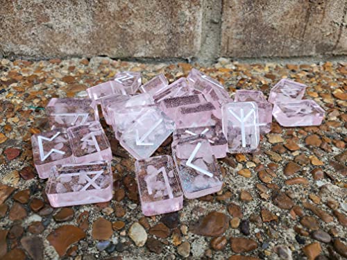 Elder Futhark Rose Quartz Resin Rune Set miniatura 4