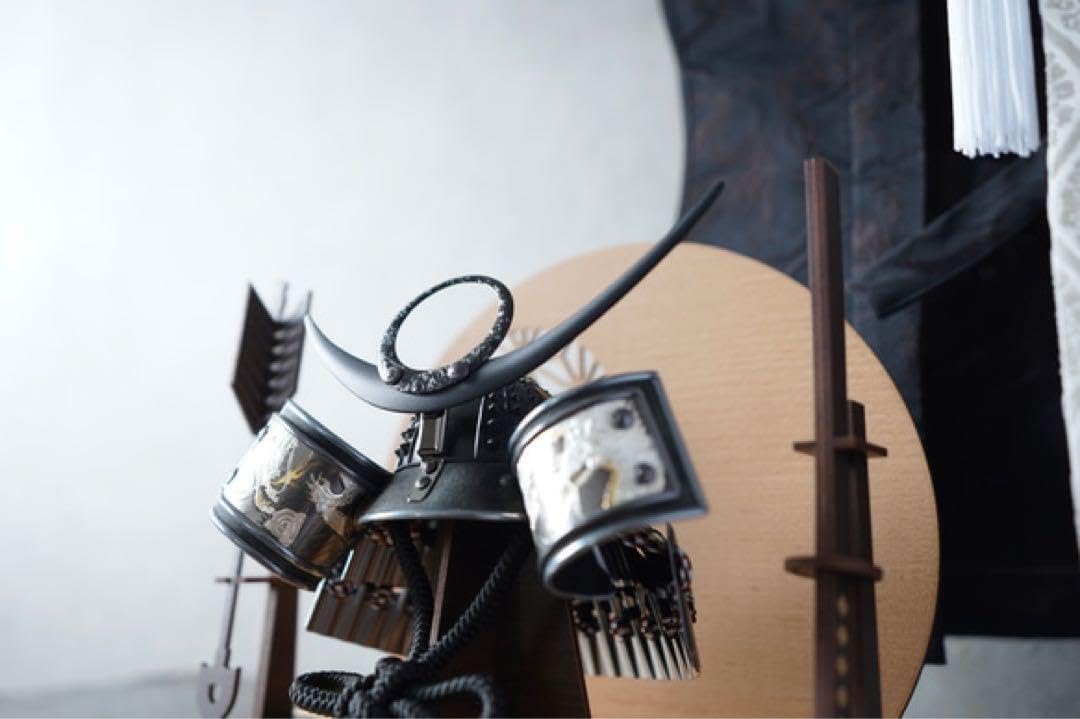 黒 兜飾り・弓太刀・屏風・陣羽織・お名前旗のフルセット こどもの日