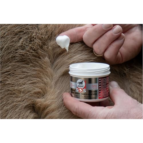 Leovet SOS Hautpflege Salbe bei Milben | 150 ml | Pflegesalbe für Pferde | Zur reinigenden Pflege beanspruchter Haut durch Milben- und Parasitenbefall | Bei Juckreiz