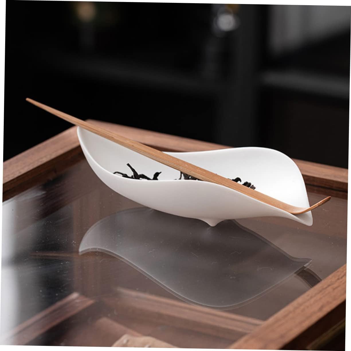 Ceramic Tea Leaf Spoon Multi-use Tea Scoop for Leaves Spices Sugar Salt Hotel and House Delicate and Easy to Clean