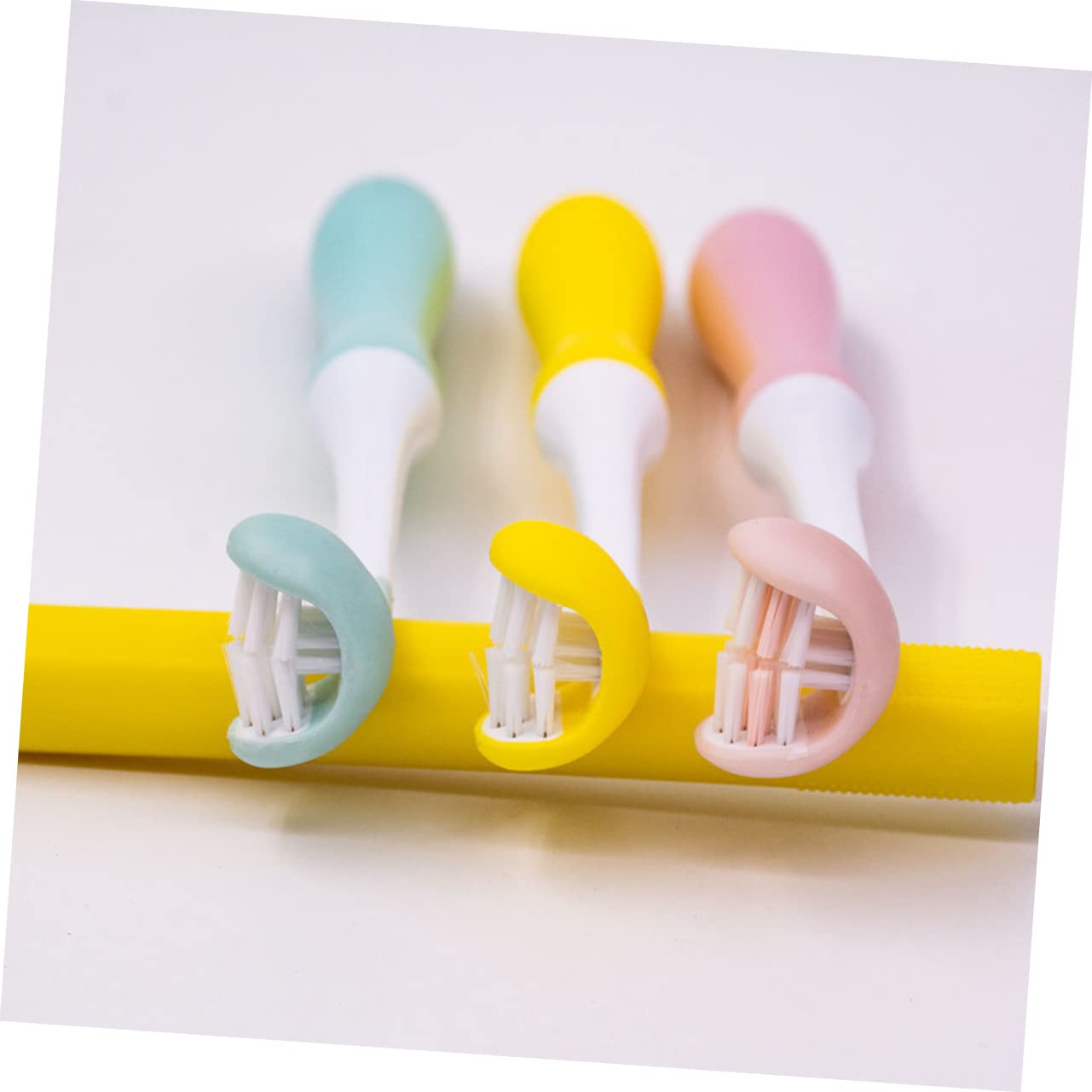 Spazzolino da Denti in Pp per Adulti a 3 Lati Setole Morbide Design Avvolgente Leggero per Cura Orale senza Angoli Morti