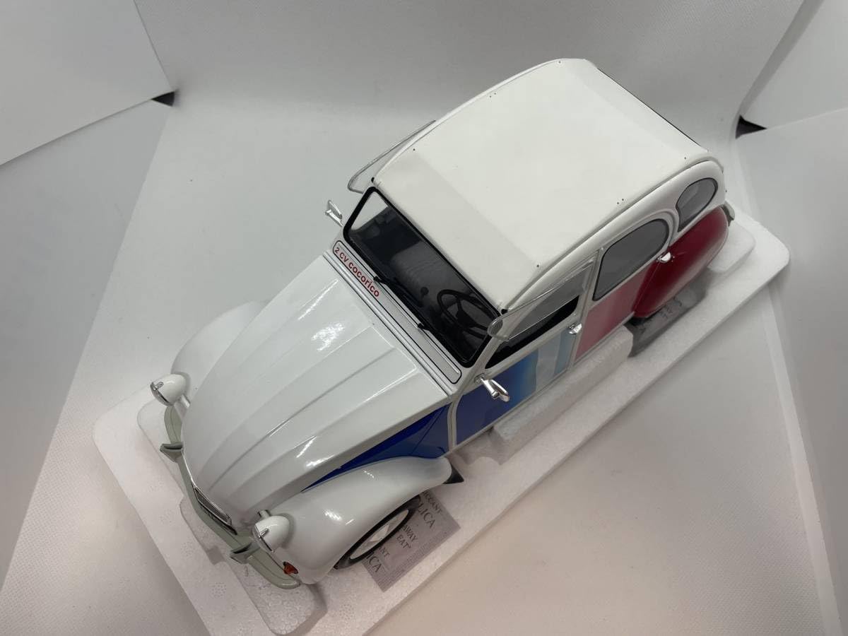 602-001 Z MODELS 1/12 シトロエン 2CV COCORICO Soccer and duck: The Citroën 2 CV Cocorico in 1:12