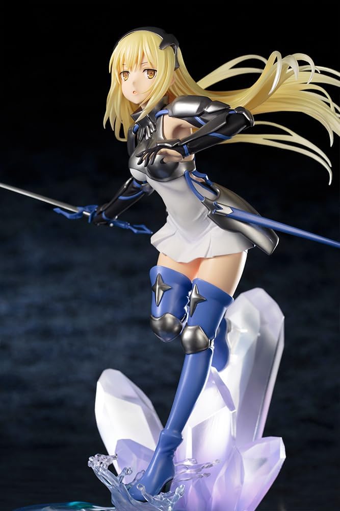 Kotobukiya Sword Oratoria: is it Wrong to Try to Pick Up Girls in a Dungeon? On The Side – Ais Wallenstein PVC Statue