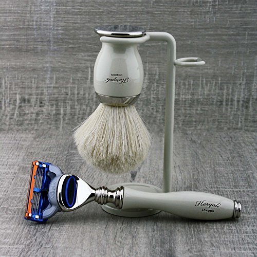 Haryali London, Set completo da barba per uomo: rasoio a 5 lame, pennello da barba Badger e supporto per rasatura a umido, elegante kit per la cura della persona da uomo - Bianco perla