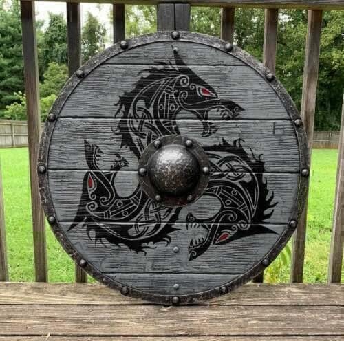 Scudo vichingo medievale Fenrir grigio lupo scudo autentico Bettleworn Viking Battle Ready Shield fatto a mano scudo guerriero scudo completamente funzionale per combattimento 61 cm di diametro