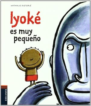 Hardcover Iyoké es muy pequeño (Spanish Edition) [Spanish] Book