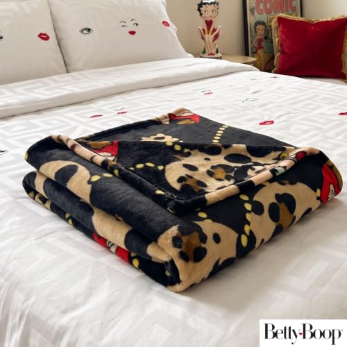 Image of Franco Betty Boop Cheetah Throw Blanket, Super Soft Cozy Plush Bedding, 70 inch x 50 inch, (Officially Licensed Product)