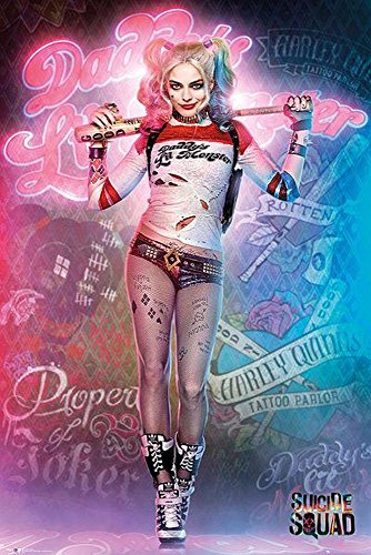 Close Up Póster Suicide Squad - Harley Quinn Stand/Parada (61cm x 91,5cm) + 2 Marcos Negros para póster con suspención
