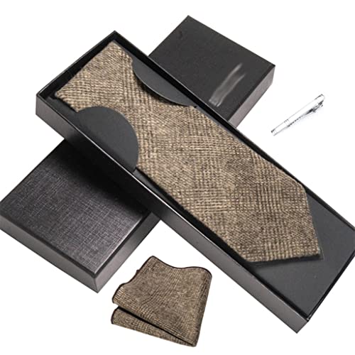 Set de accesorios formales para hombre con corbata y pañuelo