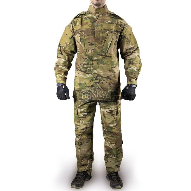 Uniforme táctico militar ejército en camuflaje multicam. Incluye camisa o chaqueta de manga larga y pantalón con bolsillos variados. Perfecto para airsoft o paintball (Talla XXL)