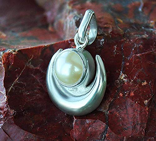 Round Natural Pearl Silver Pendant for Women