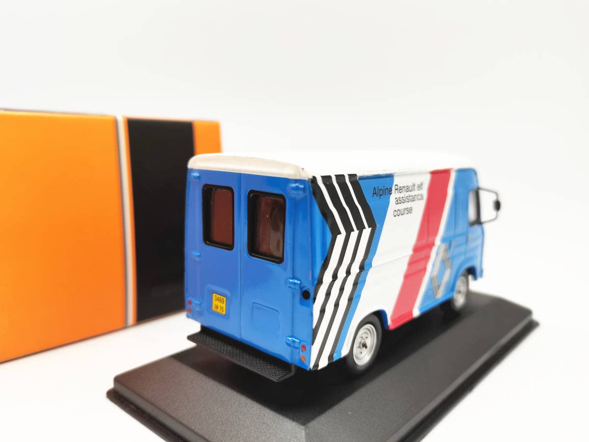 Amazon.co.jp: IXO 1/43 Renault SAVIEM SG2 Van : Hobbies