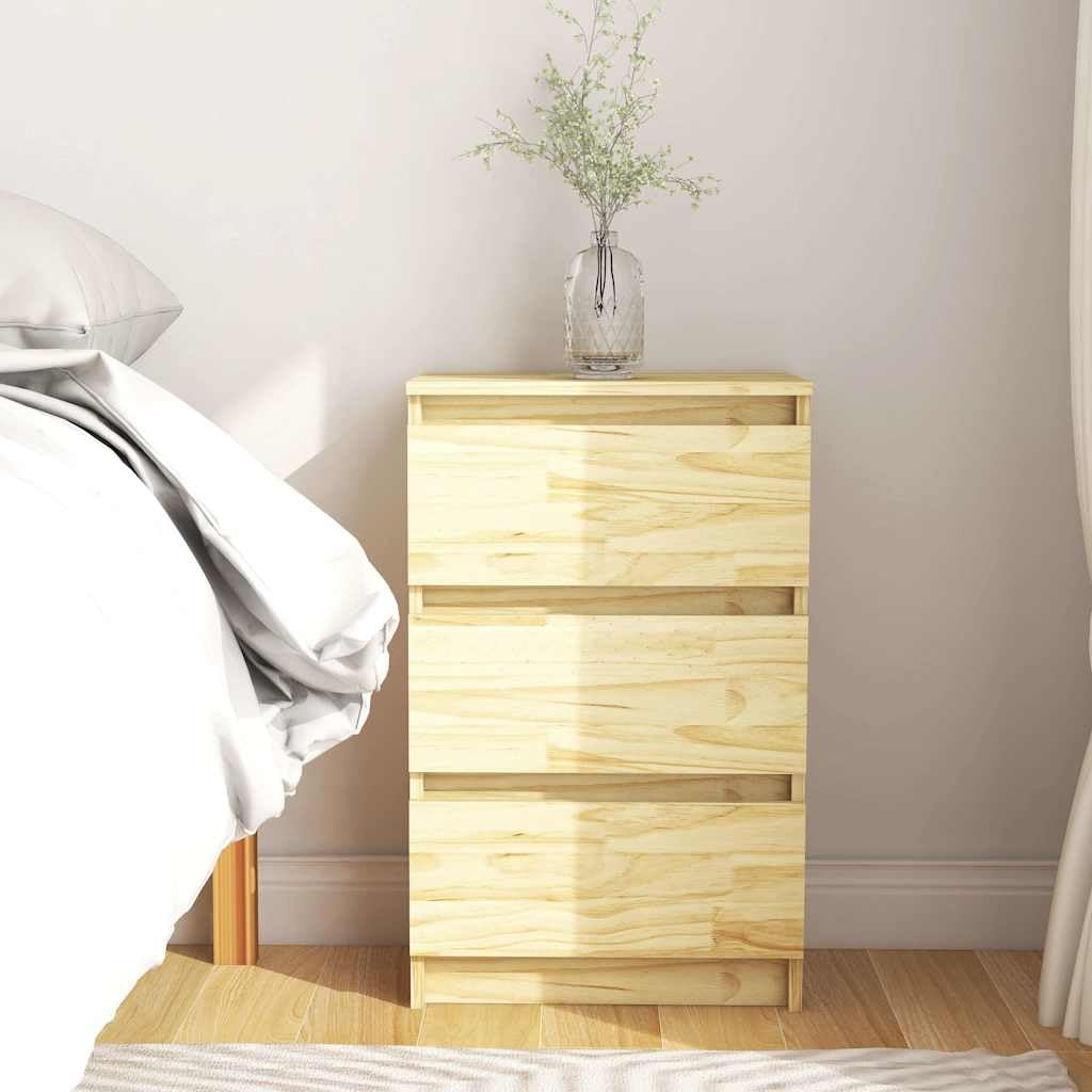Table de chevet en bois massif et ses 3 tiroirs pratiques pour un rangement ordonné au salon