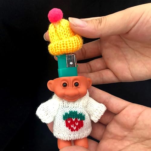 Vista 8 de 2 Pack Cute Troll Dolls Lighter Case Silicone Funny Mini Dolls Lighter Sleeve with Sweater &Hat for 3.2in Regular Lighter (Lighter not Included)