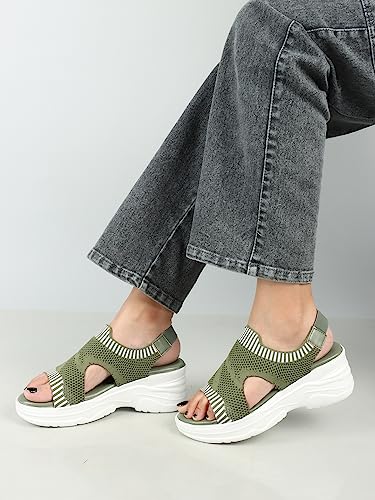 Image of Smart & Sleek Women Lightweight Sports Flatforms Sandals-AB69