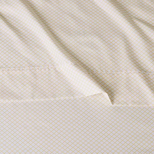 Image of AmazonBasics Sheet Set - (Includes 1 bedsheet, 1 Fitted Sheet with Elastic, 2 Pillow Covers) King, Yellow Scallop & AmazonBasics 3-Piece Duvet Cover Set - Queen, Light Grey - with 2 Pillow Covers