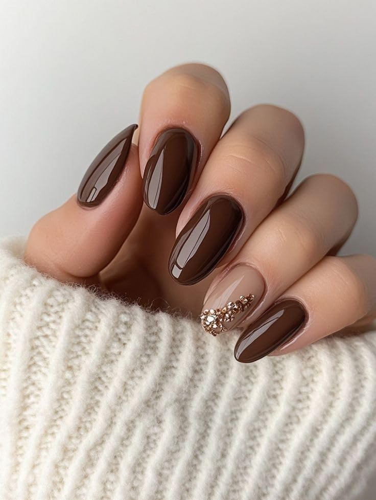 Set Of 14Pc, Press on Nails for Women, Brown With Gold Stones Design, Short Round Shape, Glossy Finish With Free Glue Kit-image-31