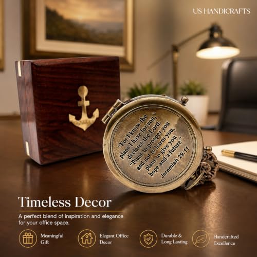 Brújula de latón grabada con estuche de madera miniatura 6