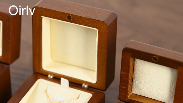 CHE Boîte à Bracelets Fabriquée à La Main En Noyer Poli Brillant Boîte