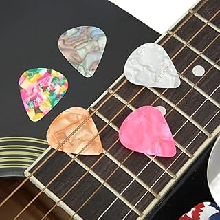Omabeta Jeu de médiators pour Guitare, Timbre Chaud Celluloid Pick Set 100PCS 0,71 mm d’épaisseur Pièces de Rechange… - Les Beatles, Paul McCartney, John Lennon, RIngo Starr, George Harrison Omabeta Jeu de médiators pour Guitare, Timbre Chaud Celluloid Pick Set 100PCS 0,71 mm d'épaisseur Pièces de Rechange… – Image 3