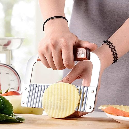 Image of Crinkle Chopper Cutter Knife, Stainless Steel Crinkle Cuting Knife Vegetable, Stainless Steel Blade Wooden Handle Serrator Chopping Knife Wavy Potato Soap Cutting Tool (Pack - 1)