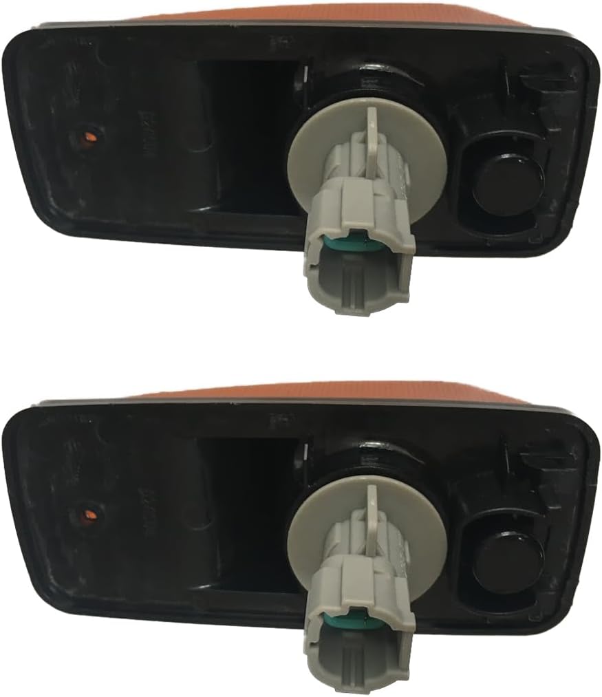 Side Turn Signal Indicator Lamp - Driver Side and Passenger Side (Fits Nissan UD 1400 1800 2000 2300 3600 3300 2011-2019)