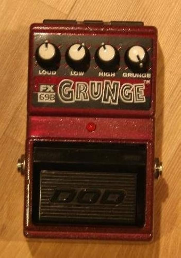 Amazon.com: DOD Grunge FX69B púrpura de los años 90 : Instrumentos