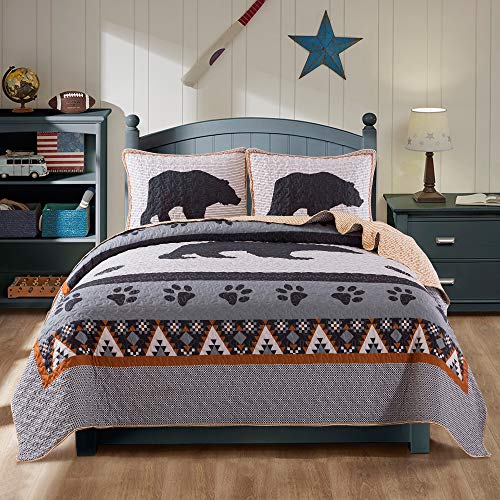 Soul & Lane Bear Quilt Set - Twin Size with 1 Sham, Rustic Lodge Cabin Quilted Bedspread with Wildlife Black Bear Design, Country Wilderness Themed Bedding with Forest and Outdoor Motif