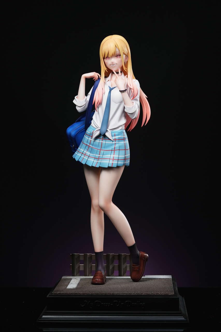 喜多川海夢　フィギュア Amazon.co.jp: 喜多川海夢 1/4スケール 高さ49cm 塗装済み完成品