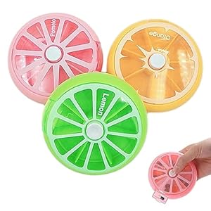 MOVKZACV Set van 3 pillendoosjes, ronde 7-dagen pillendoosjes, kleine pillendoosjes, weekpillendoosjes met 7 vakken, draagbare dispenser voor thuis en onderweg (groen + oranje + roze)