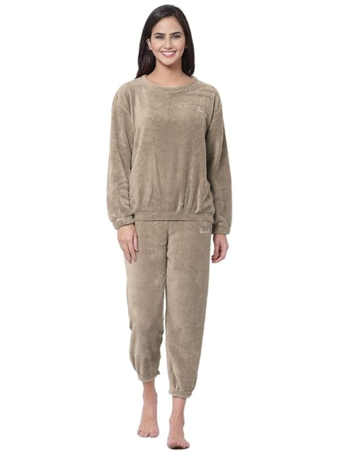 Combinaison de nuit d'hiver pour femme - Vêtement de nuit en fourrure chaude pour filles - Ensemble de pyjama pour femme - Haut à manches longues et pantalon de pyjama - Coupe droite - Col
