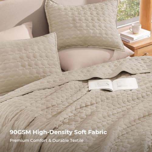 Image of Litanika King Quilt Bedding Set, 3 Pieces Beige Bedspreads & Coverlets Set | Cloud-like Soft, Breathable, lightweight, All-Season, Multi-Scenario, Machine Washable