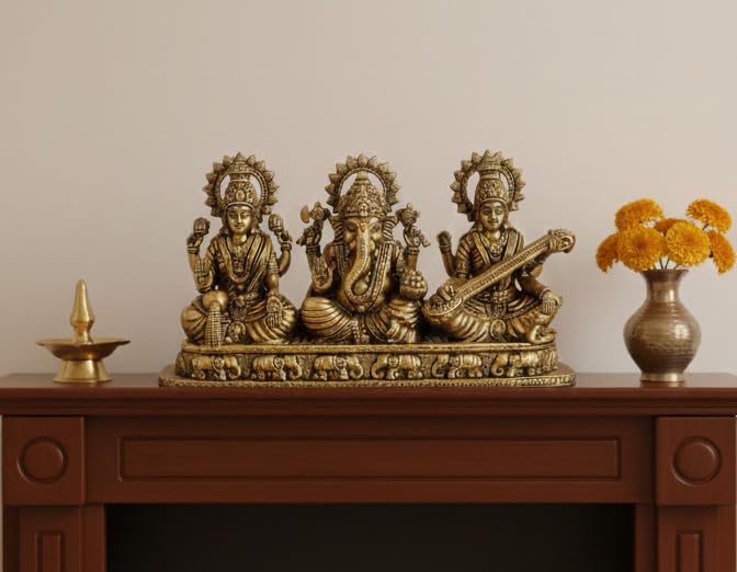Estatua tradicional de Lakshmi Ganesh Saraswati en latón con acabado antiguo miniatura 3