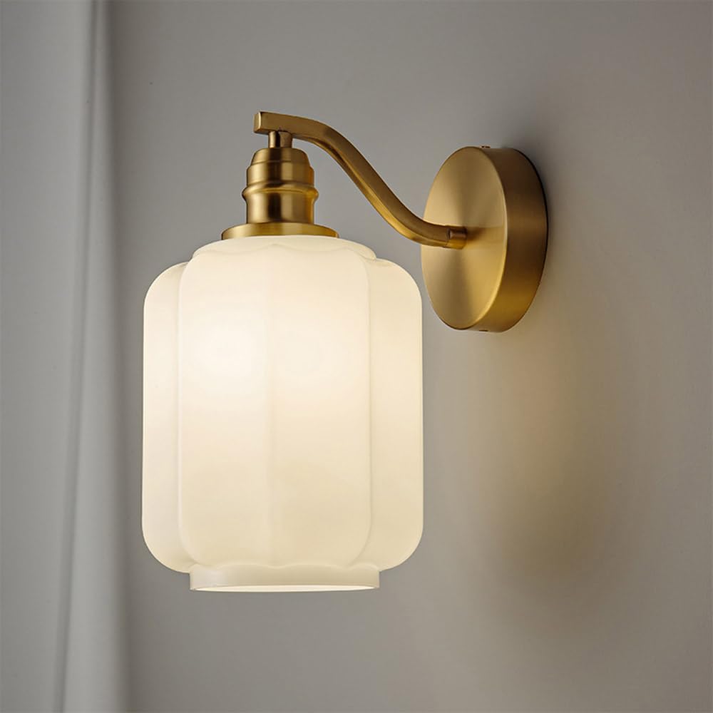 Applique da parete moderna della metà del secolo con paralume in vetro bianco latte, luci cablate da parete per interni per camera da letto, soggiorno e corridoio