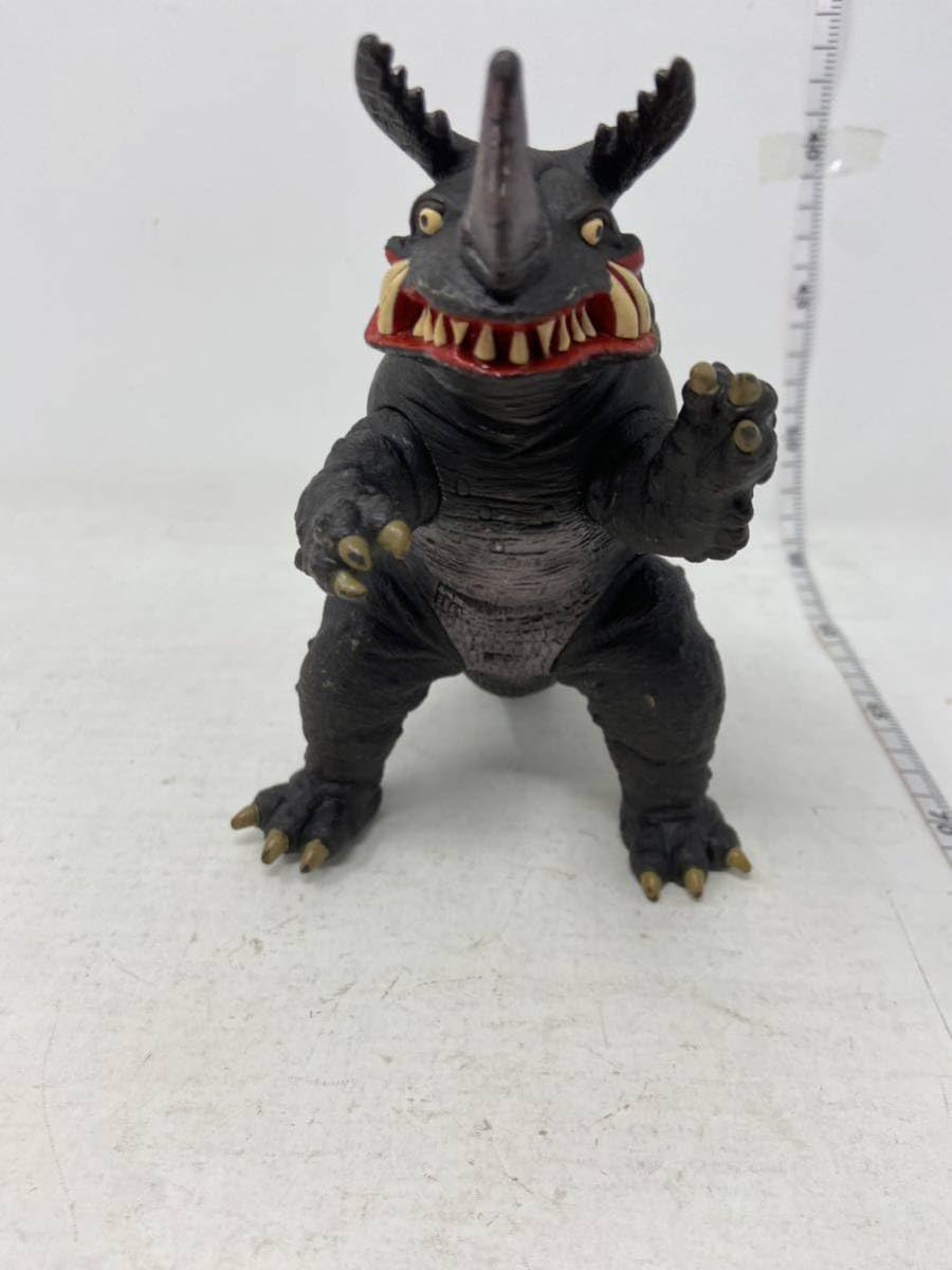 Amazon.co.jp: 怪獣シリーズ1994 ソフビ ネロンガ : おもちゃ