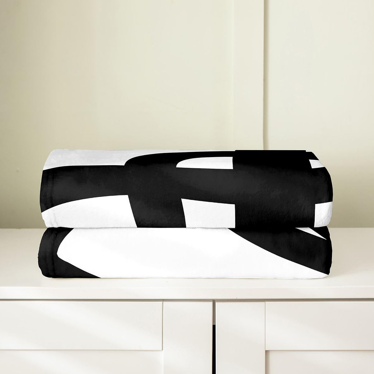 Stripe Line Flannel Fleece Throw Blanket Throw 50"x60" Kids Geometric All Season Bed Blanket for Sofa Couch Black and White Soft Abstract Room Decor Modern Art