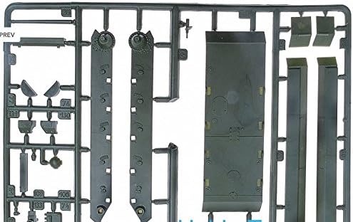 Plastic Model OT-34/76 Flame-Thrower Tank Red Army WWII 1/72 UM 331