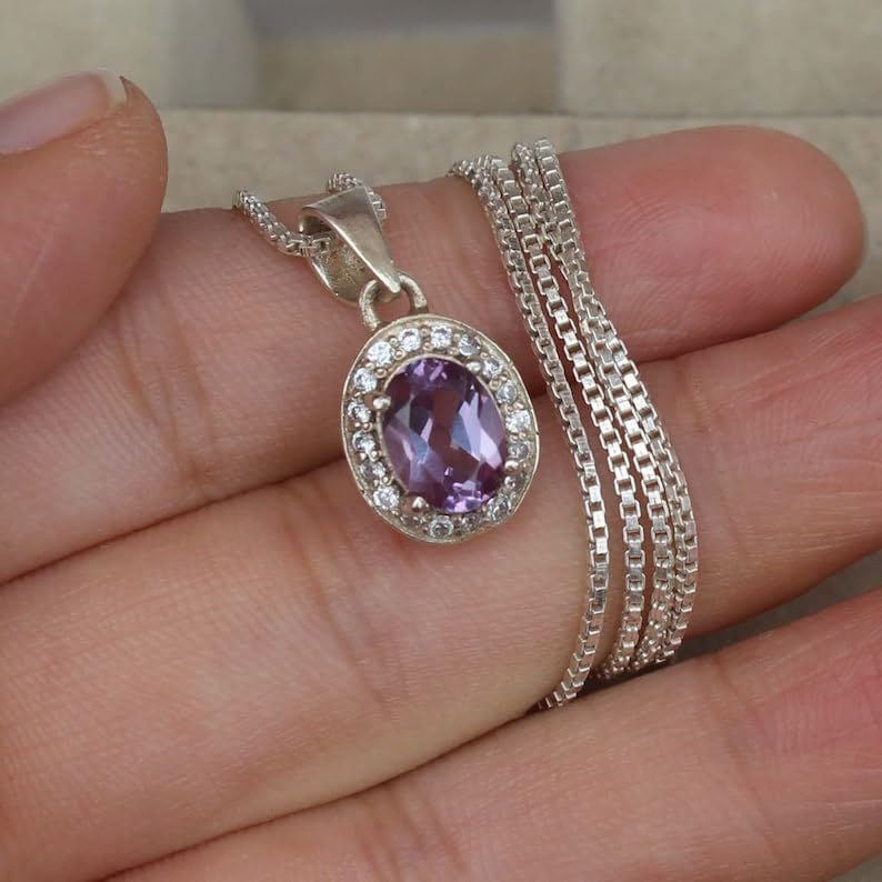 Collier alexandrite violette naturelle contre le stress : pendentif argent