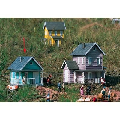 Piko G Scale Model Train Buildings - Cousin Jane's Farmhouse - 62249