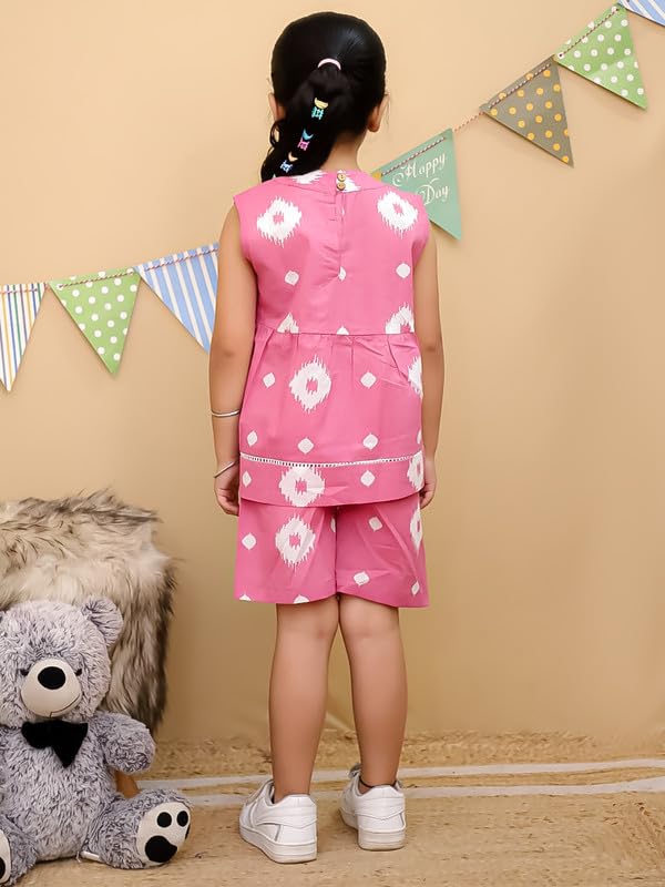 Image of superminis Girl's Top and Shorts |Coordinated Outfit| Sleevless Floral Print Top and Shorts Set| Summer Casual Outfit For Kids| 2-Piece Dress For Girls