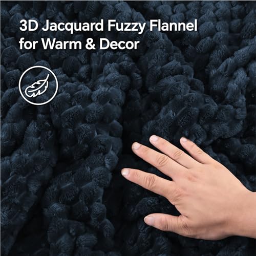 BEDELITE Fluffy Full Size Comforter Set - Navy Fleece Soft Comforter for Full Size Bed, Luxury Warm Bedding Set for Winter, Fuzzy Bed Set 3 Pieces (1 Comforter, 2 Pillowcases)