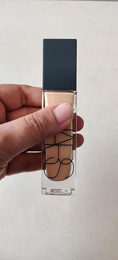 ANBOSI NAARSS Natural Radiant Longwear Liquid Foundation - Medium With Warm Undertones, And A Golden Tone (Punjab M1,30ML)