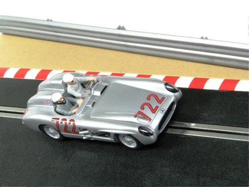 Scalextric C2783A Mercedes-Benz SLR McLaren 